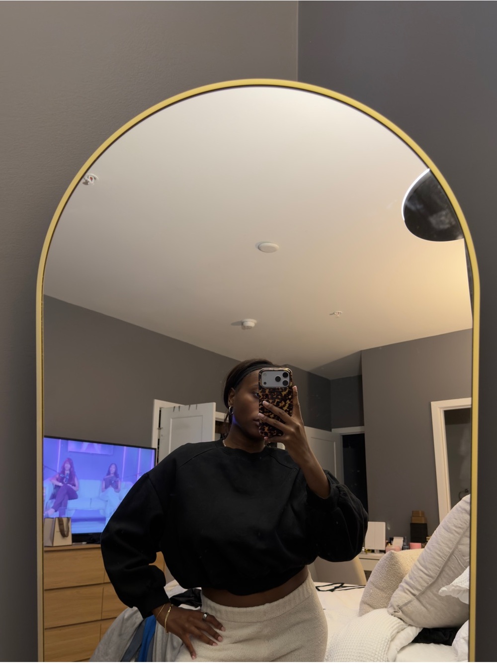 H&M Black Cropped Crewneck Sweater
